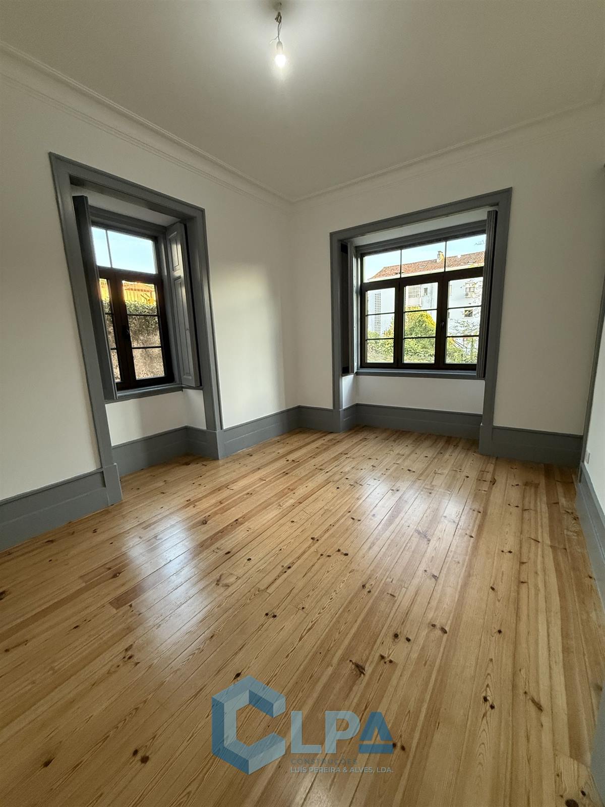 Apartamento clássico renovado em Coimbra — CLPA